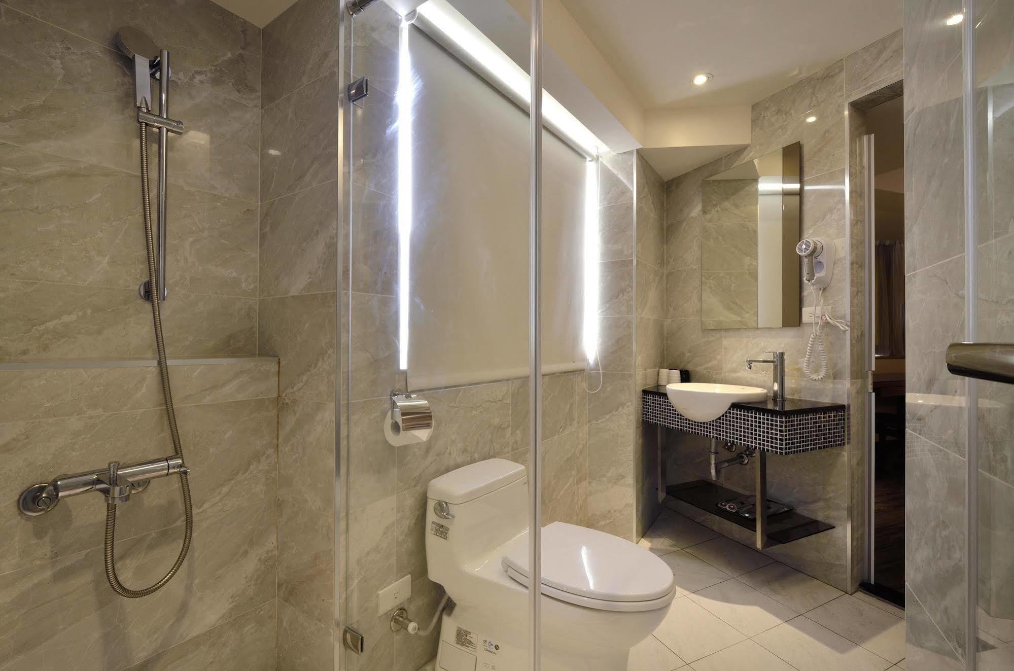 欣欣時尚旅店松山站 Hotel Taipei Exterior photo