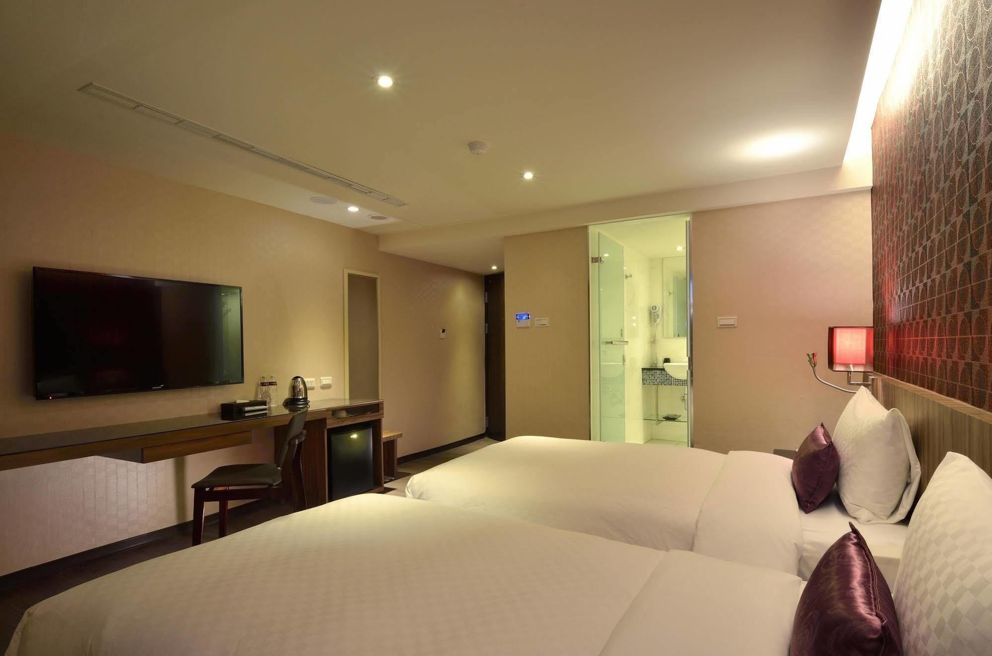 欣欣時尚旅店松山站 Hotel Taipei Exterior photo